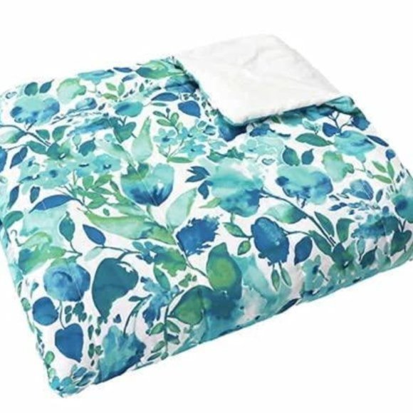 Charisma Bedding Charisma Down Alternative Reversible Microfiber